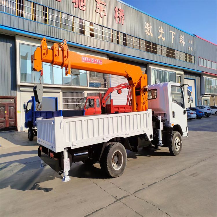 溪州乡三轮随车吊定制 农用改装机自备吊中瑞长期出售